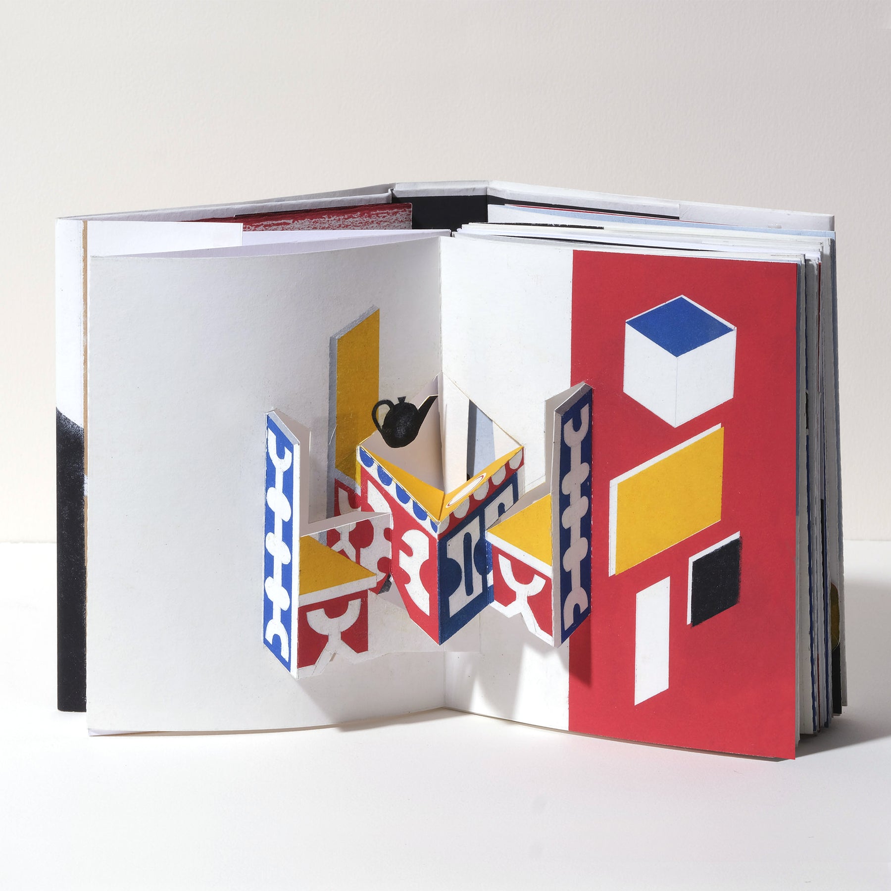 IC Design, Gérard Lo Monaco Jeux D'enfance Pop-Up Book,