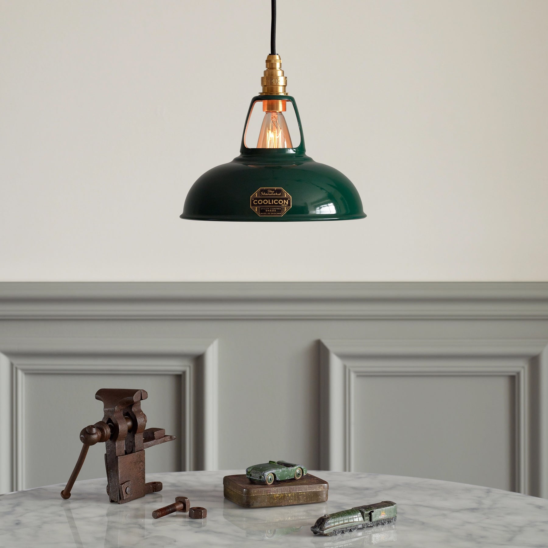 Coolicon, a classic British lighting brand known for its industrial-style pendant lights, combining retro charm with modern craftsmanship for a timeless and functional design.