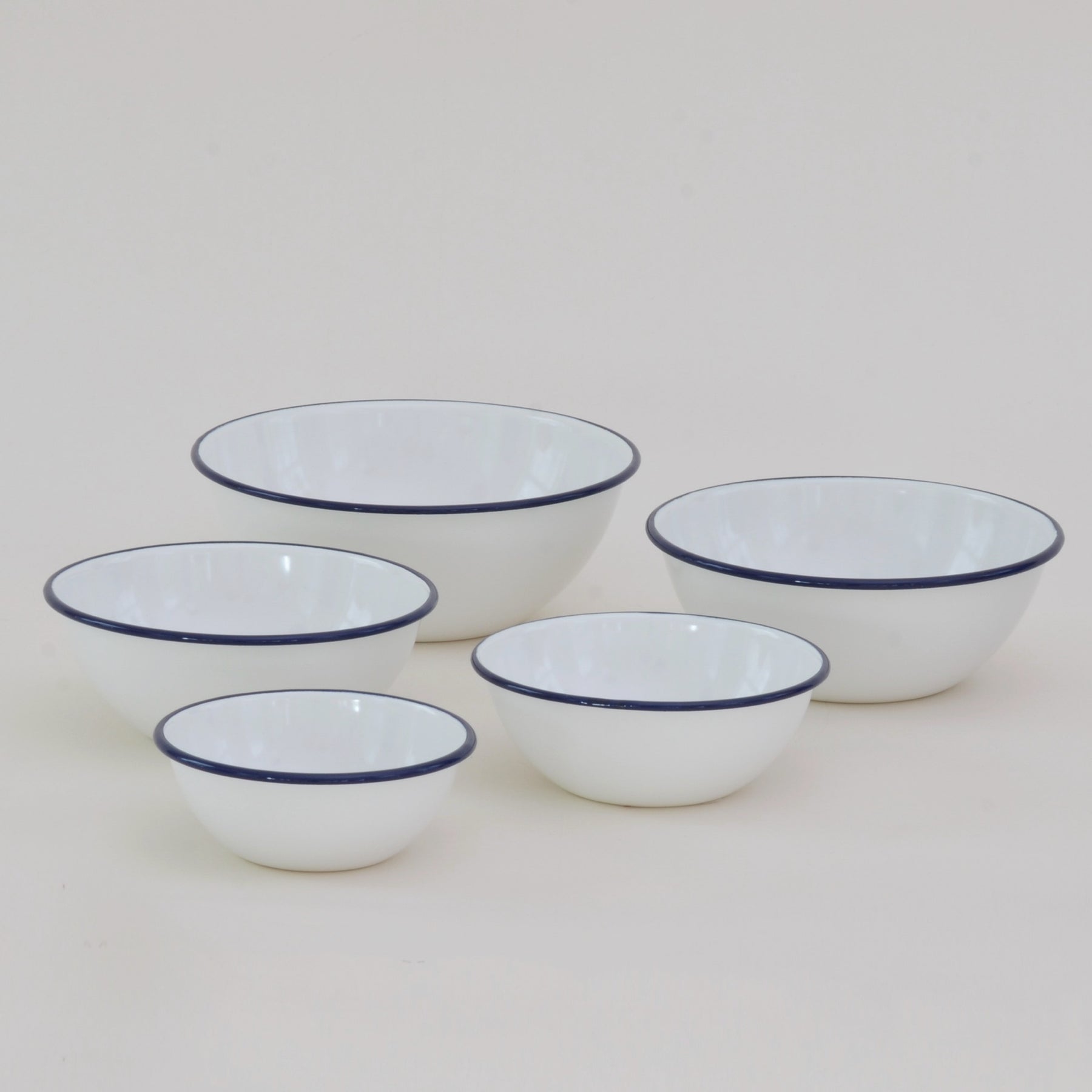 Tsukiusagi-jirushi, Set of 5 enamel nesting bowls, Plates & Bowls,