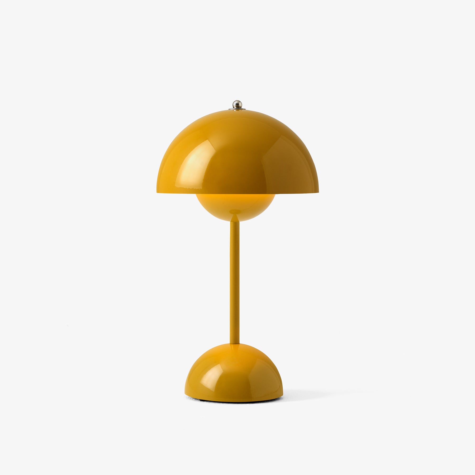 &Tradition, Flowerpot Portable Table Lamp VP9, Brass, Table / Task, Verner Panton, Verner Panton