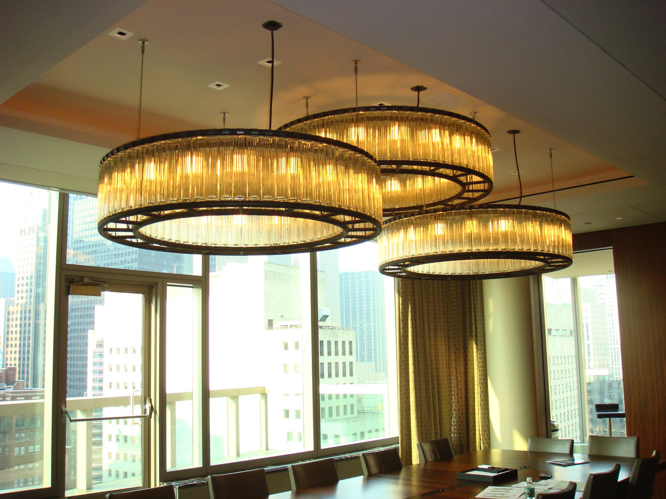 Santa & Cole, Estadio 150 Chandelier, Chandelier,