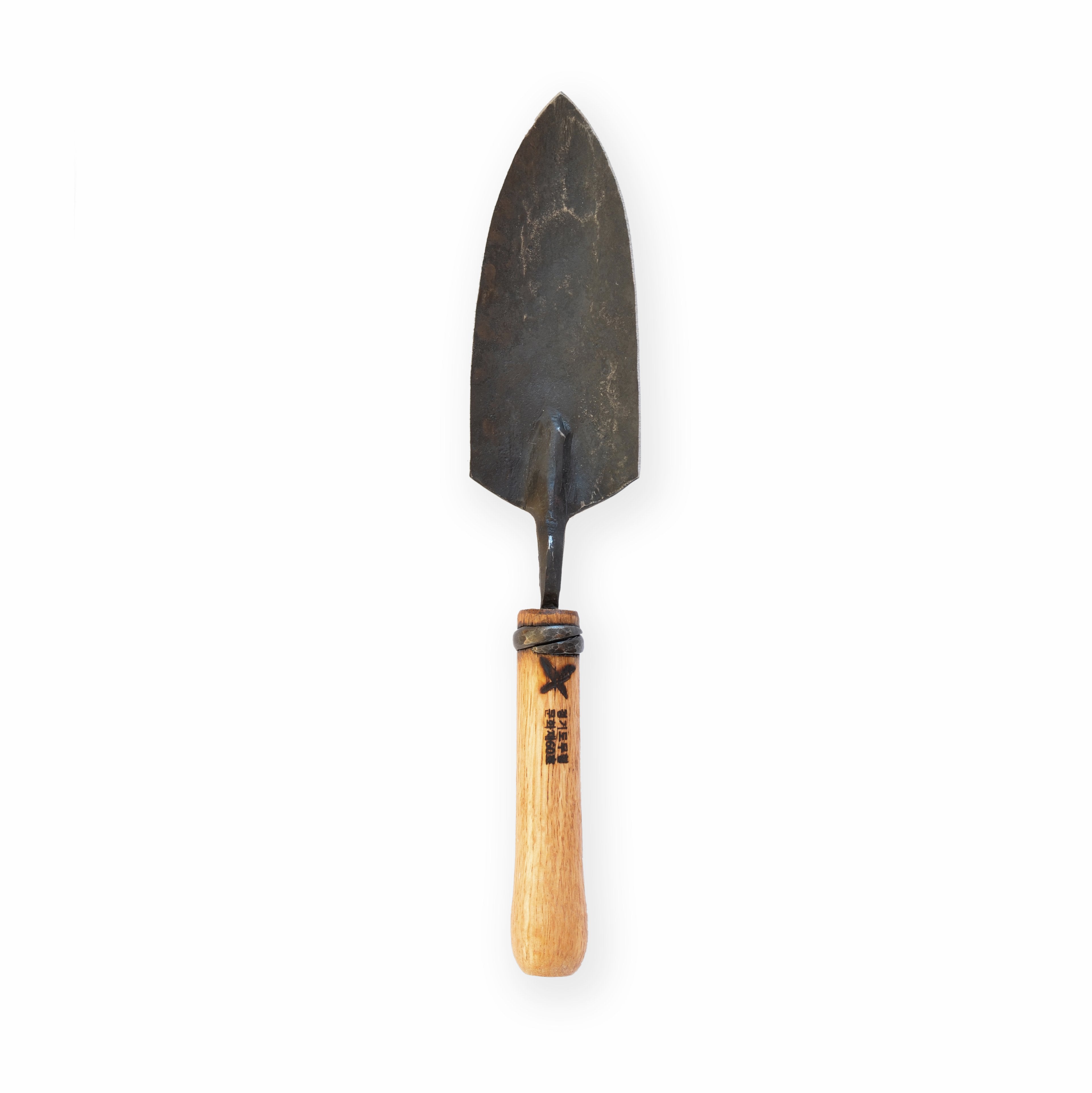 metal garden trowel Master Shin's Anvil #69 Hand Trowel | AMEICO
