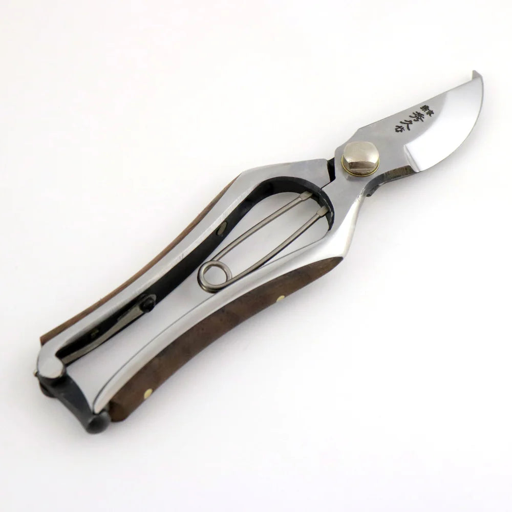 T101 Pruning Shears, Symmetrical - Walnut Wood Grip
