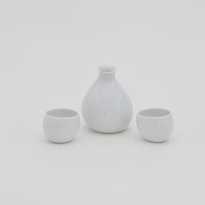 You-ki Sake Bottle w/2 cups