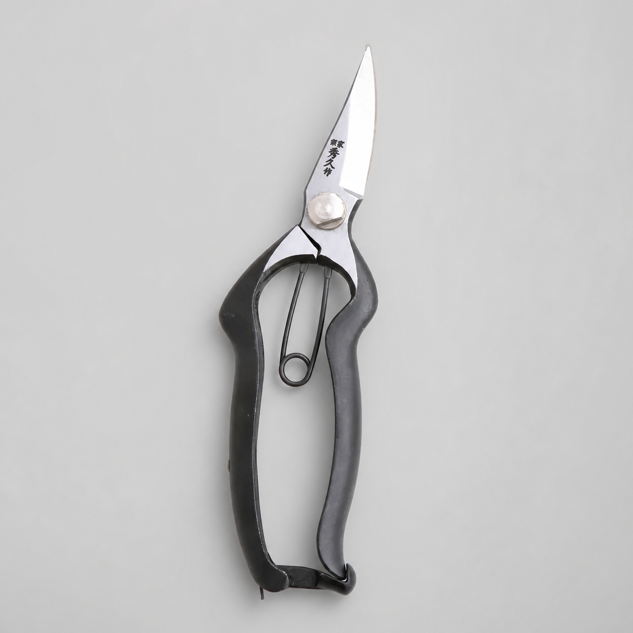T26-B Pruning Shears, Multi Purpose - Black Leather Grip