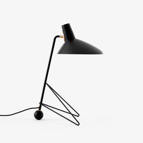 HM8 Tripod Table Lamp