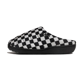 SUBU, a brand known for its stylish, insulated slip-on shoes, offering comfort and warmth with a sleek design, perfect for indoor and outdoor use during colder months.