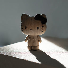 Hello Kitty x Oak